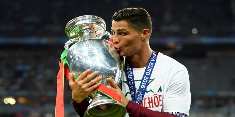 Hành trình chinh phục đỉnh cao của Ronaldo