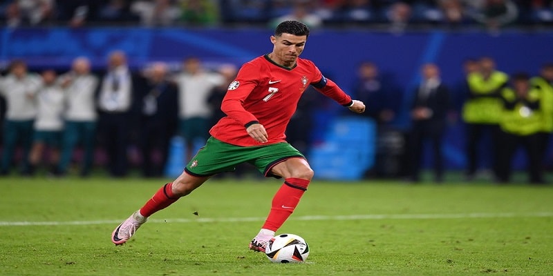 Tiểu sử về Cristiano Ronaldo cầu thủ số 1 Bồ Đào Nha